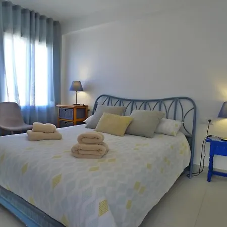 Coronado 4 *